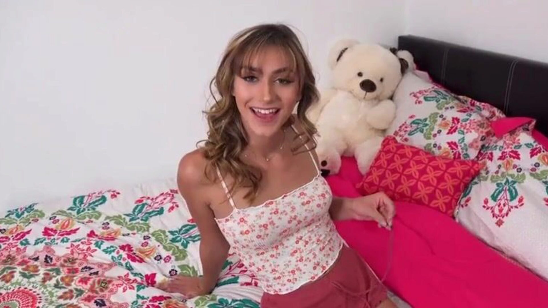 PropertySex - Eager hot nympho roomie not quite kicked out